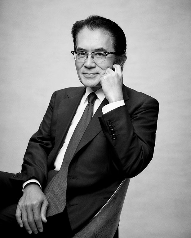 足達 則史